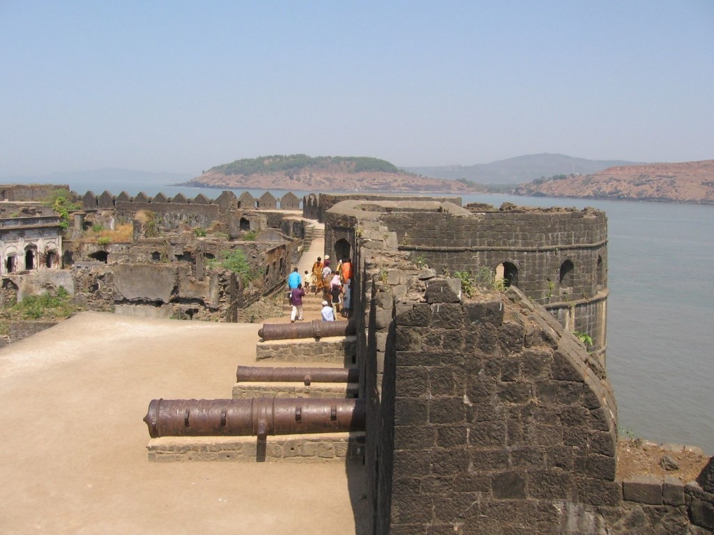 Murud Janjira Fort - India Travel Blog