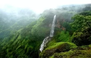 Mahabaleshwar Chinamans Falls Destinations in India